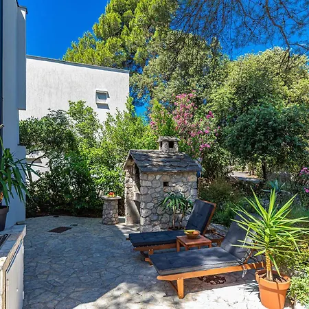 Σπίτι διακοπών 3 Bedroom Lovely In